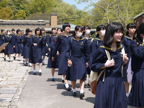 遠足女子 ５・６年生遠足 景信山 | 相模女子大学小学部